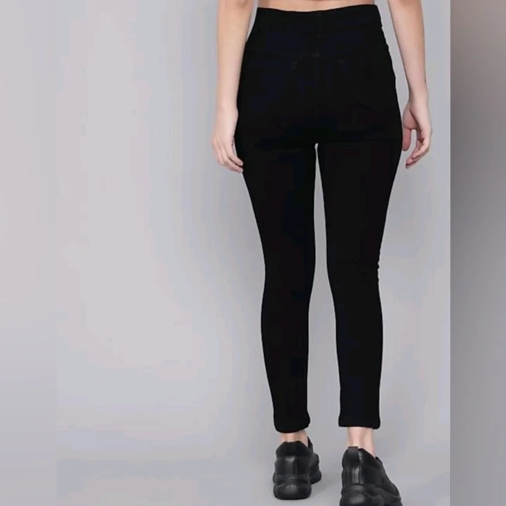 Women Black High Rise Jeans - Picture 4 of 4